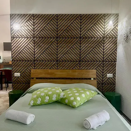Pupa1824 Casedamare Guest house